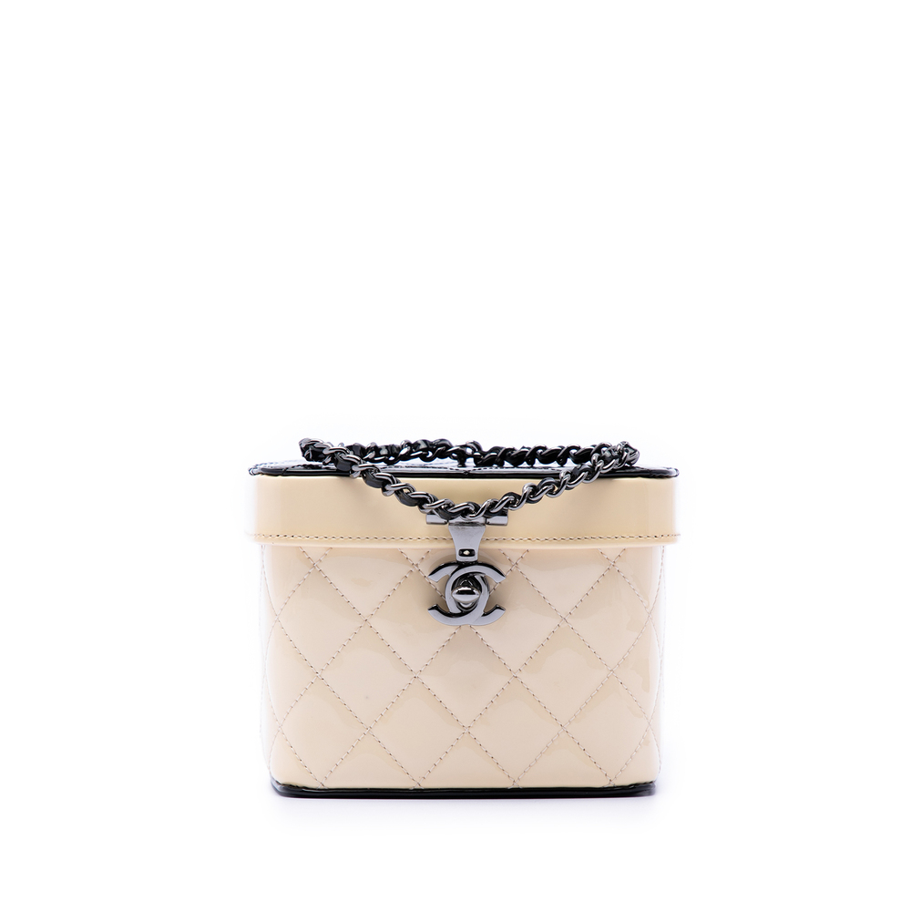Pre-Loved Chanel Mini CC Quilted Patent Vanity Bag
